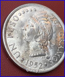 1952 Republica Dominicana UN Peso 25 Gramos SILVER World Coin, XF Condition