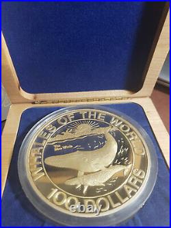 1993 WHALES OF THE WORLD. 999 FINE SILVER KILO COIN BAHAMAS With BOX AND COA $100