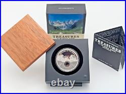 2013 Treasures of the World EUROPE Garnet Locket Coin 1 oz 99.9 Silver Proof 2013 Treasures of the World EUROPE Garnet Locket Coin 1 oz 99.9 Silver Proof