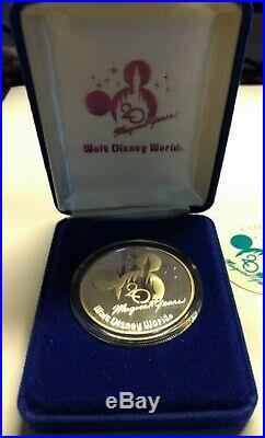 20th Anniversary Walt Disney World (1971-1991) 1 Troy Oz. 999 Fine Silver Coin