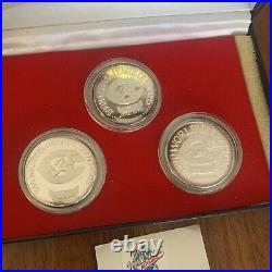 CINCINNATI REDS 1990 WORLD SERIES CHAMPIONS BASEBALL. 999 Silver Coin Set