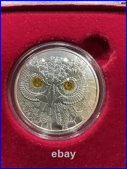 Coin Wisdom Of The Owl, Eyes Of The World