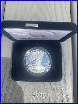 V75 End of World War II 75th Anniversary American Eagle Silver Proof Coin